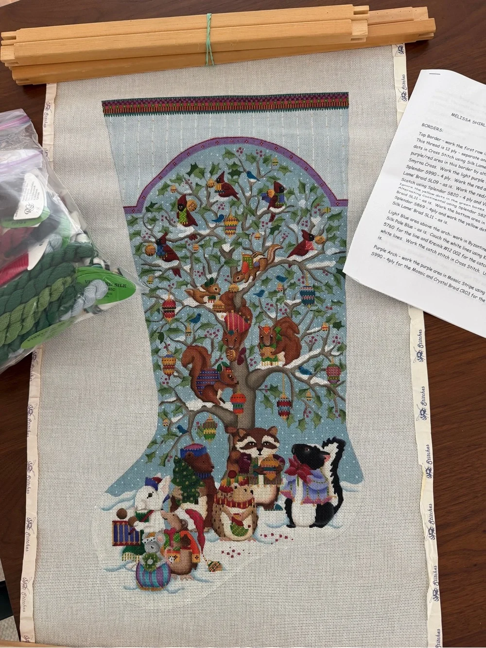 Needlepoint XL stocking- threads, guide and frame - Picture 1 of 6